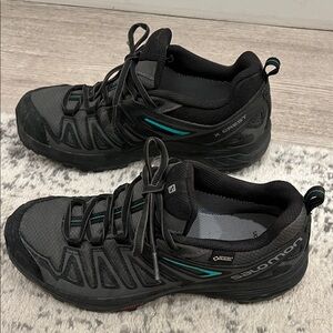 Women’s Salomon X Crest Goretex Hiking Shoes